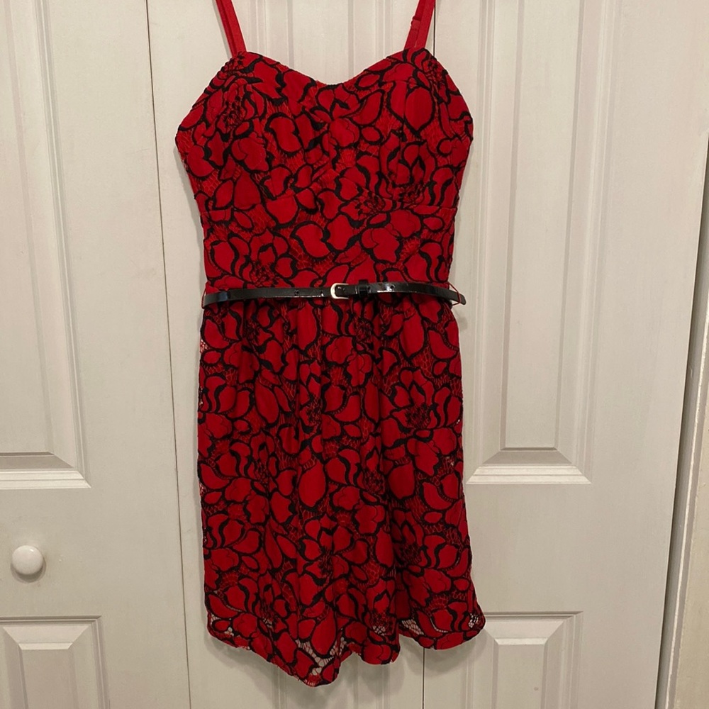 26. Lily Rose | XS Red and Black Midi Dress w/ Belt